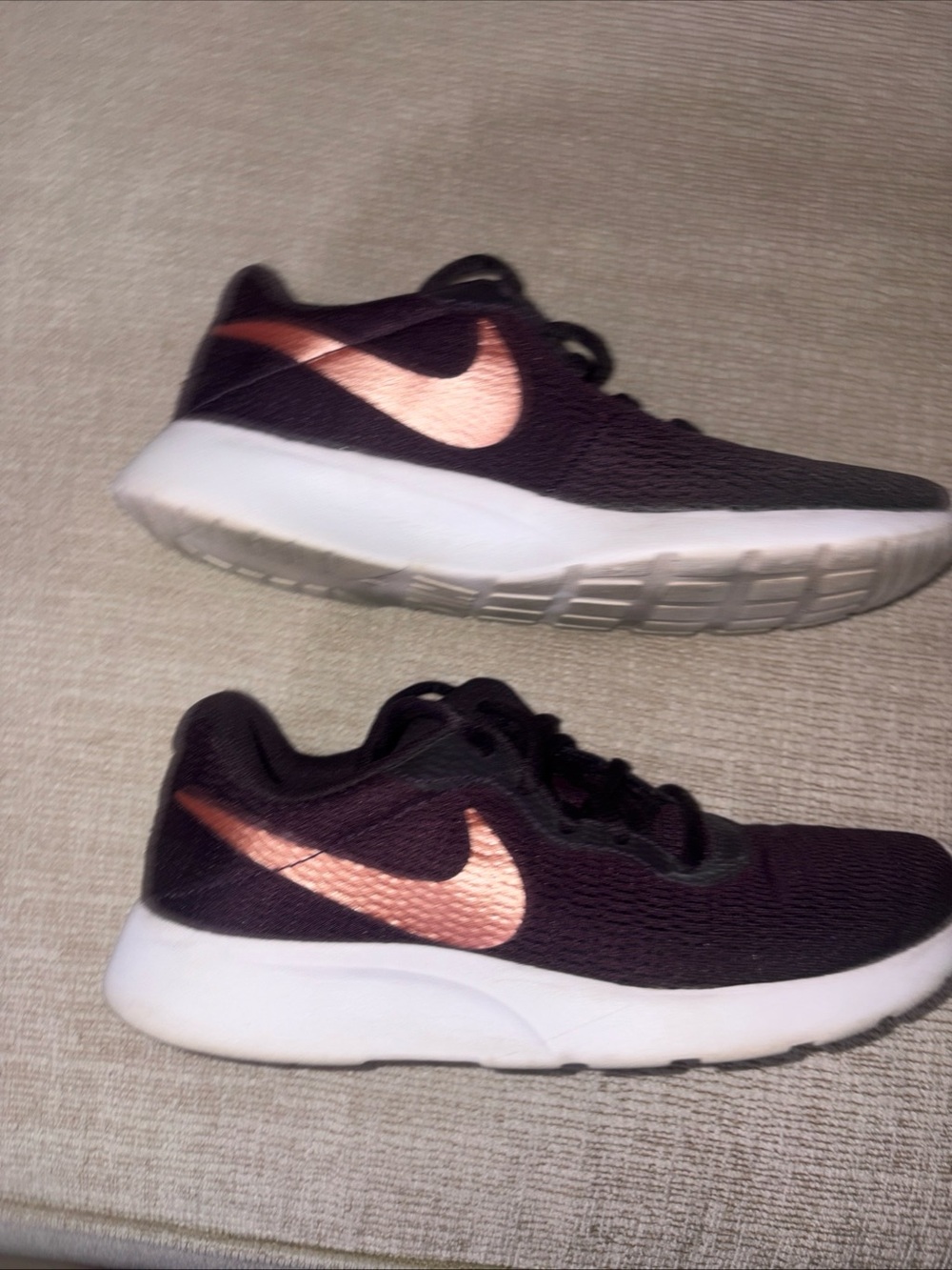 Nike Women's Athletic Sneakers -Dark Purple with Rose Gold Swoosh Sz 7 - Picture 4 of 12